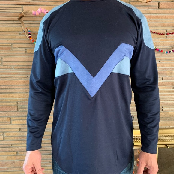 Star Status Club long sleeve. - Picture 2 of 6